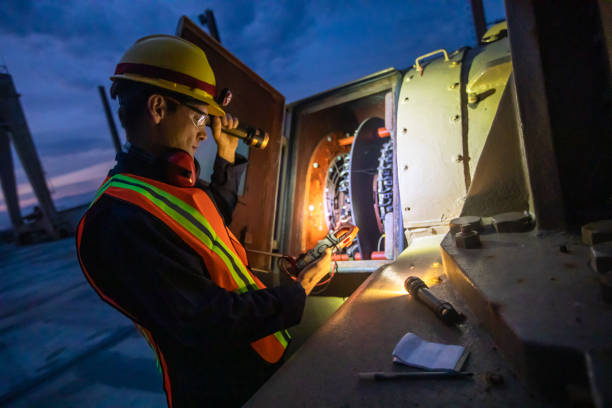 Best Circuit Breaker Repair  in Maywood, CA