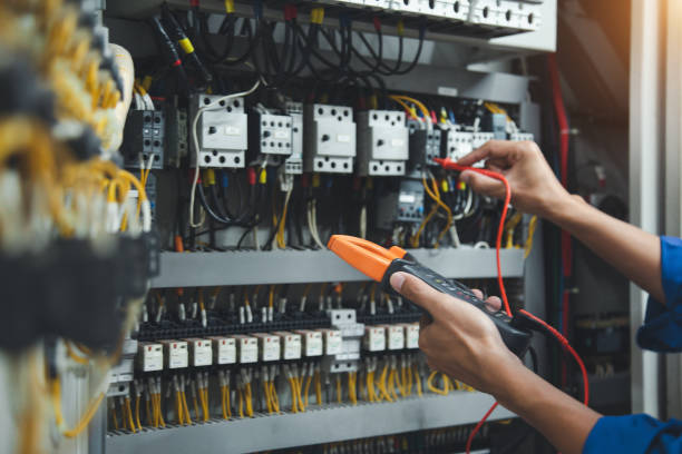 Best Affordable Emergency Electrician  in Maywood, CA